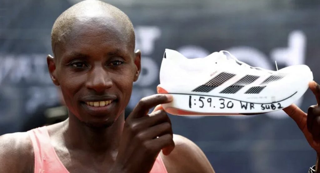 Lee más sobre el artículo Sabastian Sawe bate el récord mundial de maratón con 1h59:30